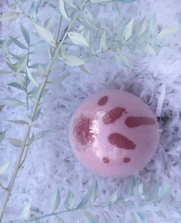 Suave Soap Rose Quartz Goat Milk Bath Bomb