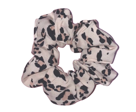 Lilsentials Light Leopard Scrunchie