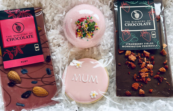 Mum Cookie and Chocolate Hamper