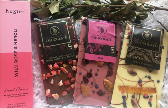 Roses Sweet Bouquet Hamper