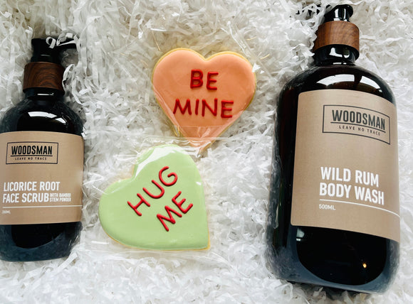 Hug Me Mens Rum and Peppermint Hamper
