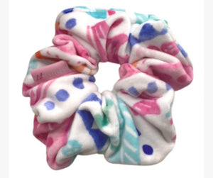 Lilsentials Emma Scrunchie