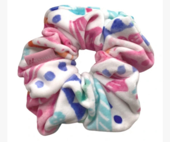 Lilsentials Emma Scrunchie