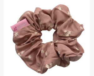 Lilsentials Abbey Scrunchie